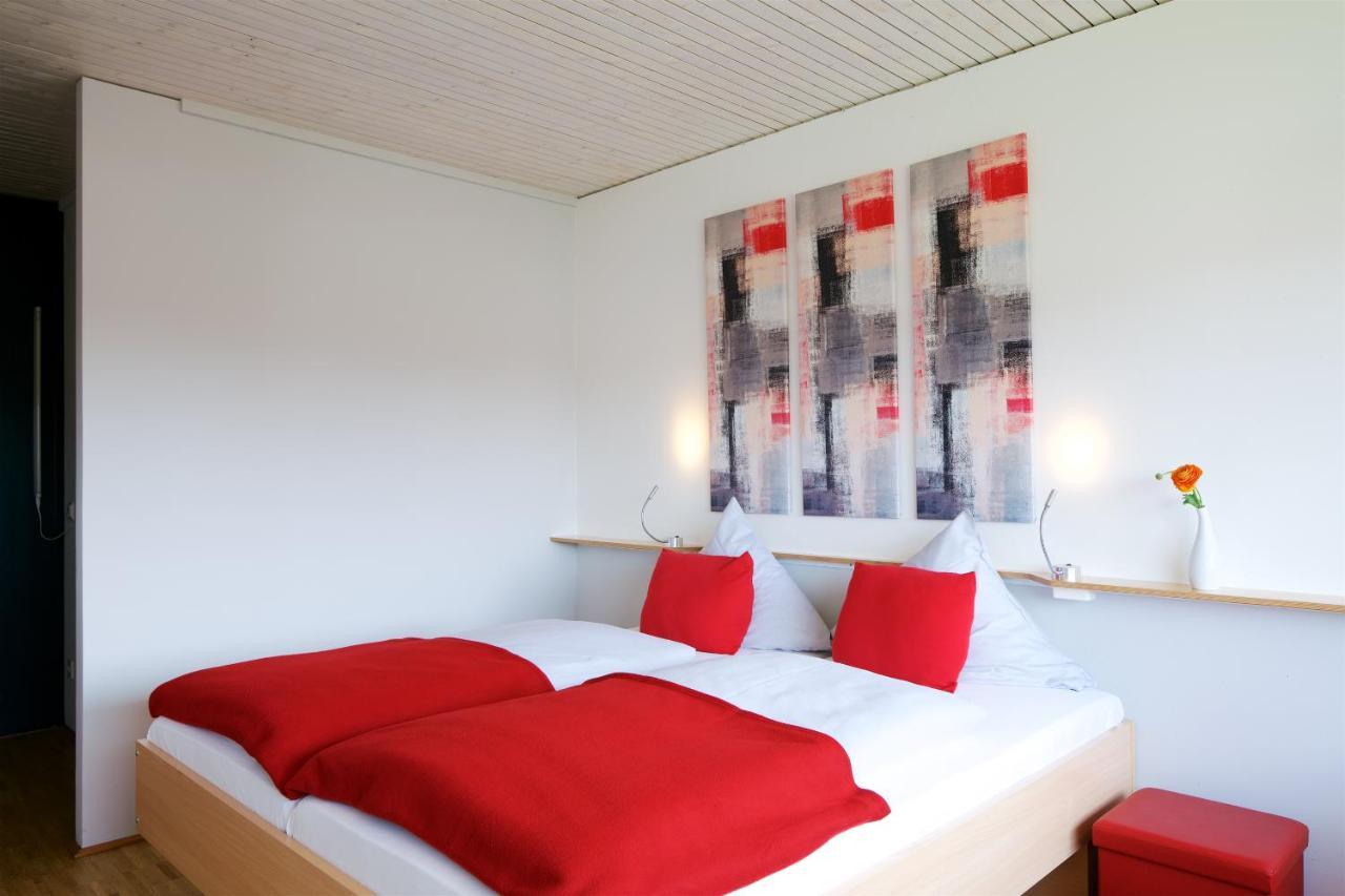 Bed & Breakfast Rotes Haus Юберлинген Екстериор снимка