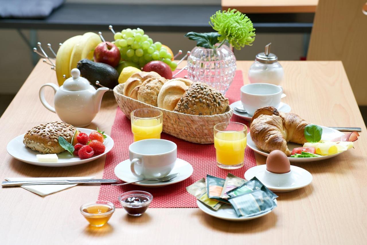 Bed & Breakfast Rotes Haus Юберлинген Екстериор снимка